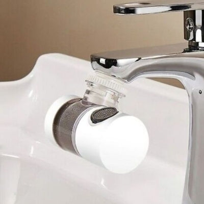 filtre à eau monté sur robinet