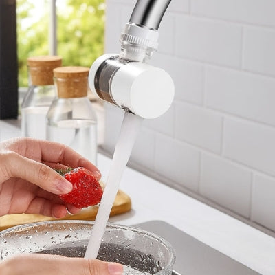 filtre eau robinet blanc lavage fraise sans éclaboussures